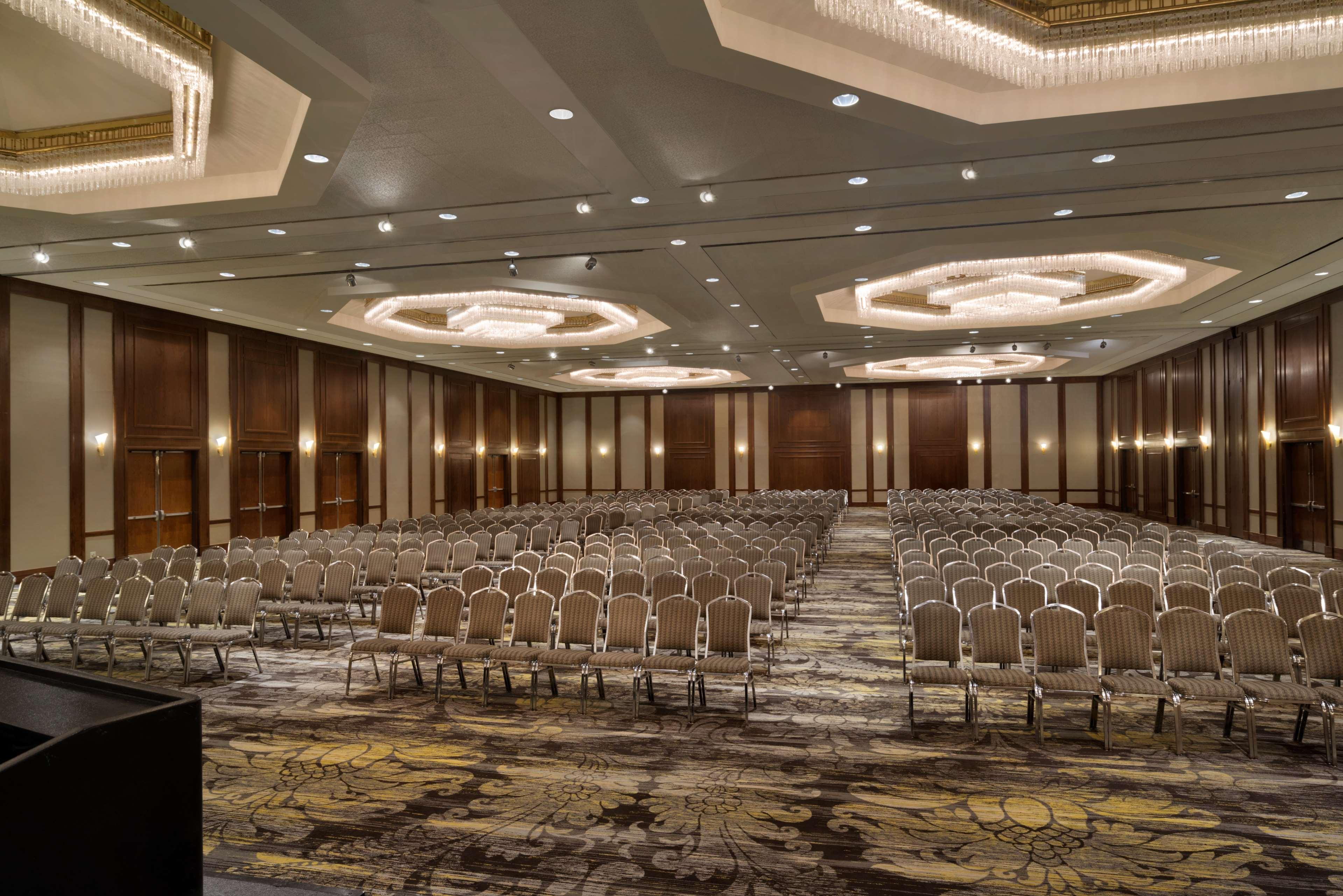Hilton Stamford Hotel & Executive Meeting Center Exterior photo