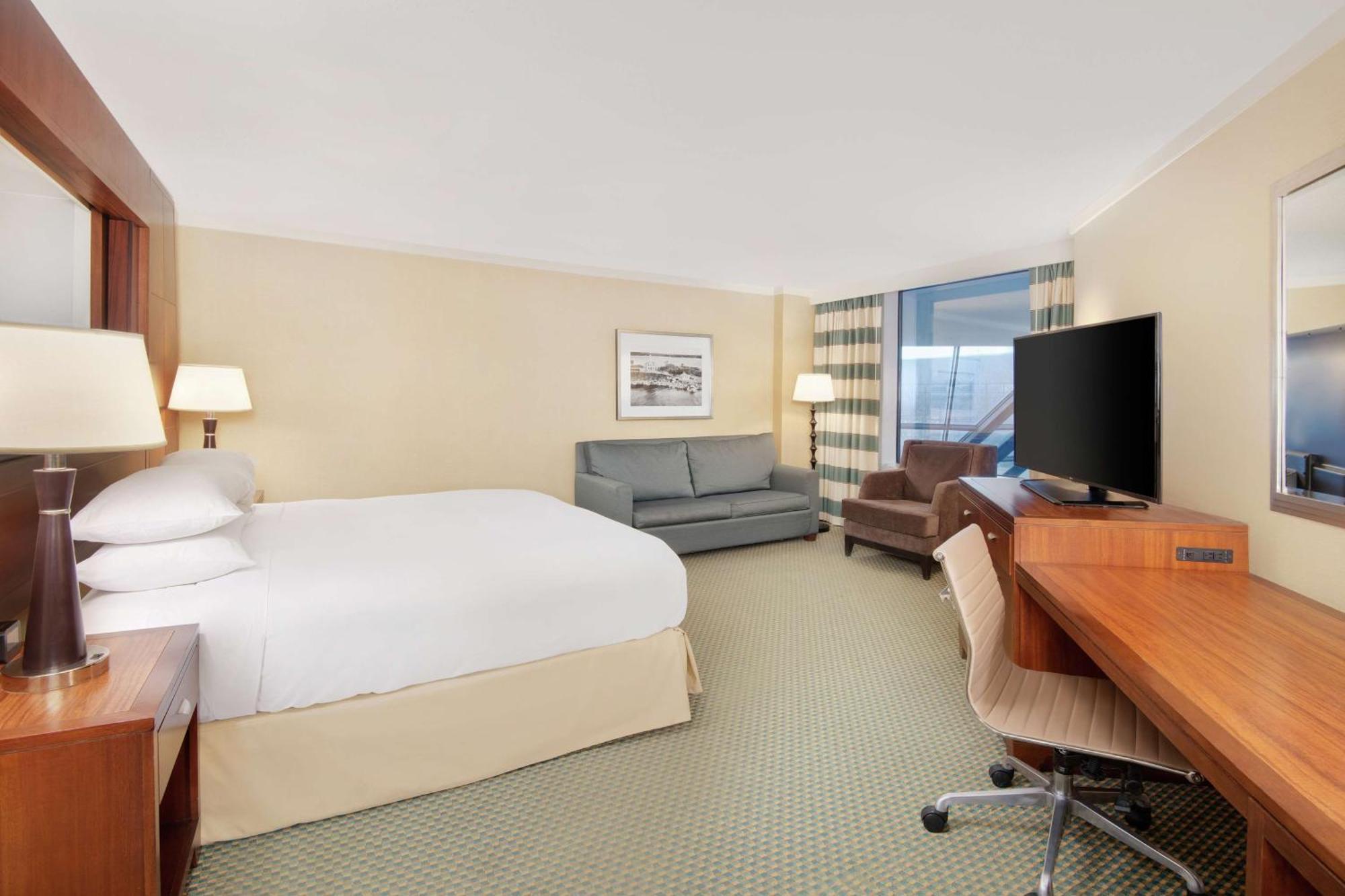 Hilton Stamford Hotel & Executive Meeting Center Exterior photo