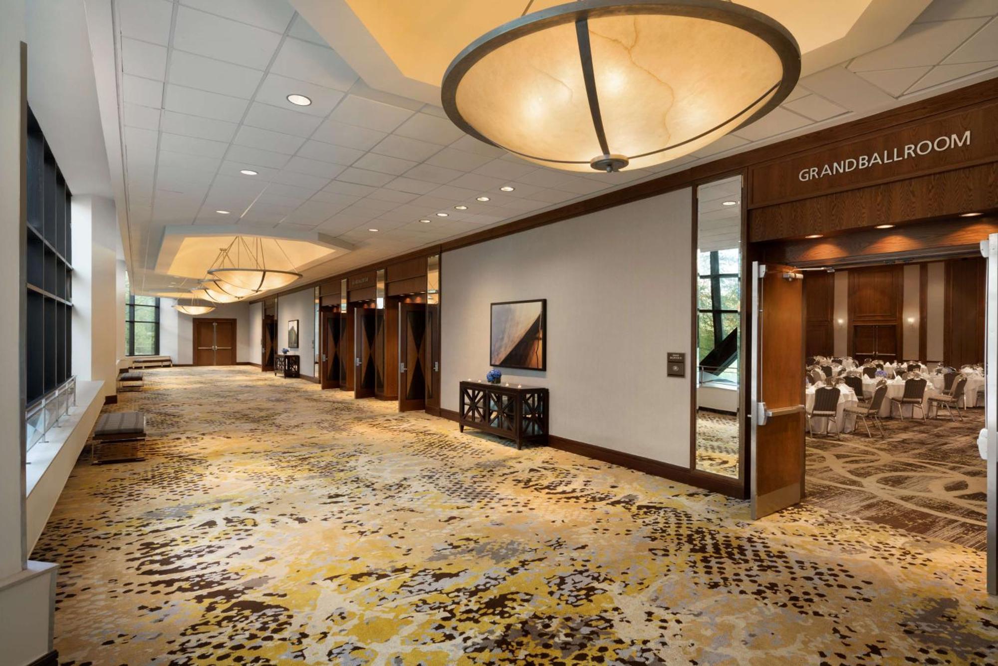 Hilton Stamford Hotel & Executive Meeting Center Exterior photo
